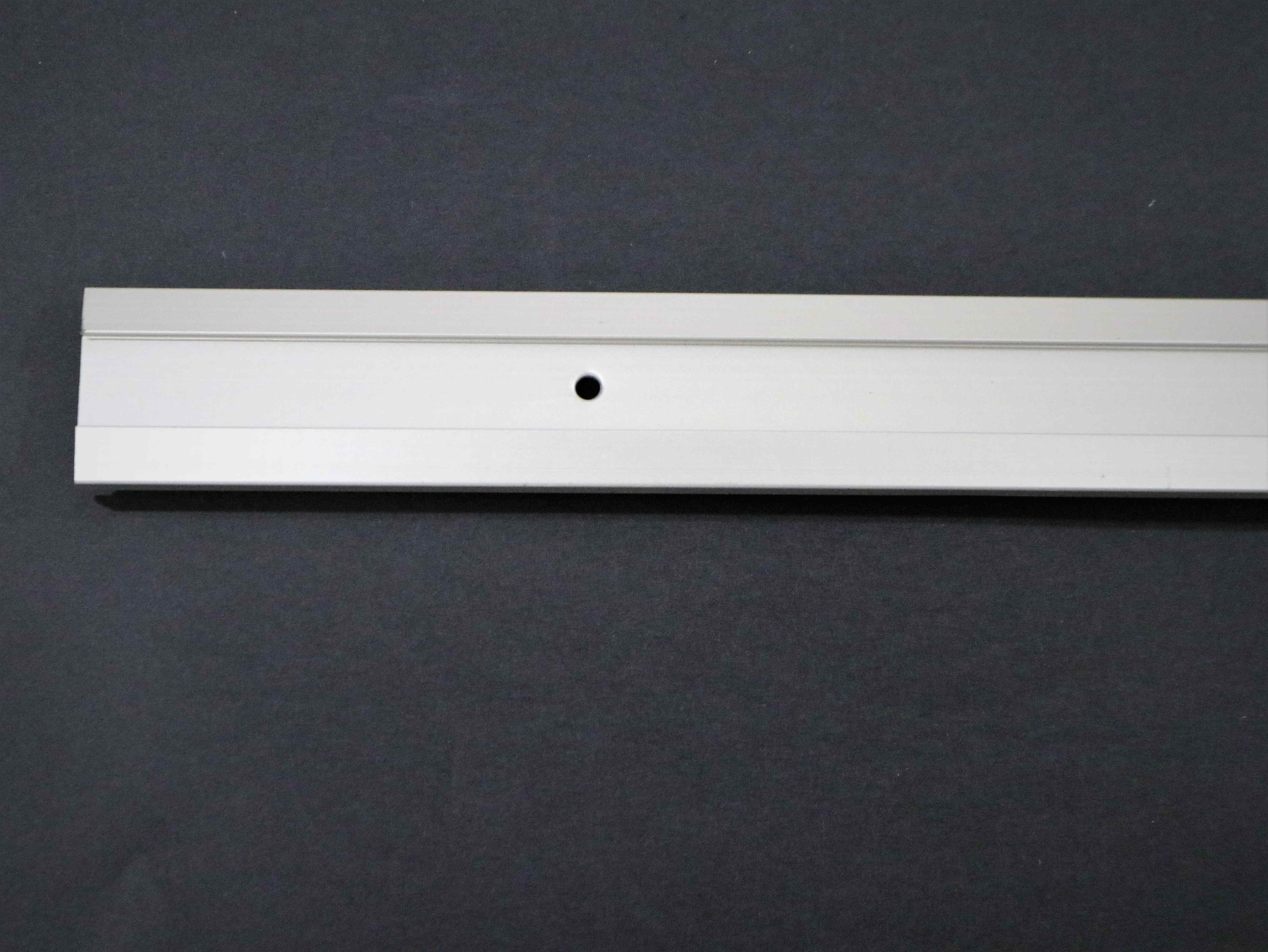 0010667 MOULDING, HORIZONTAL