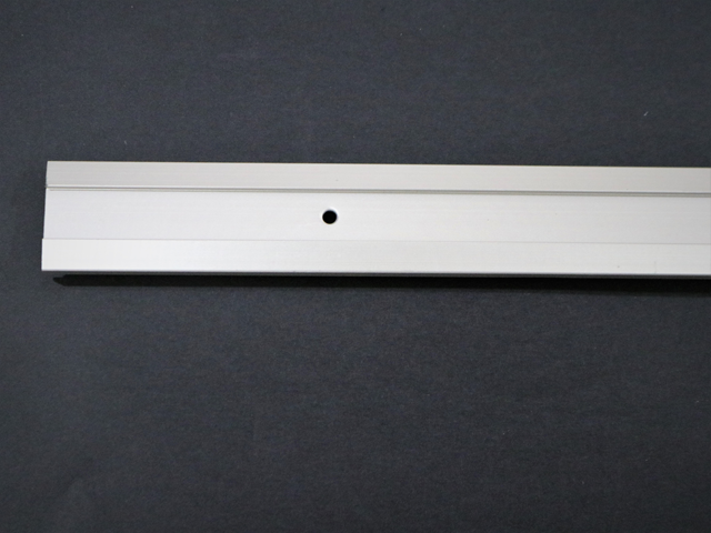 0010667 MOULDING, HORIZONTAL