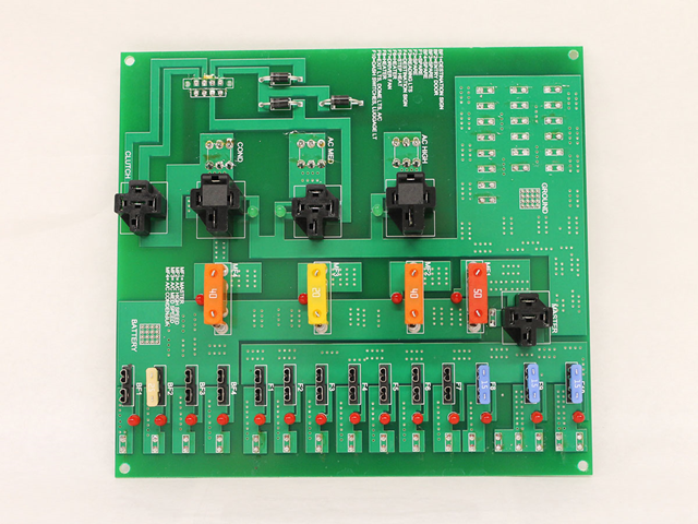 30465 PANEL, A/C & FUSE BLOCK, EP4
