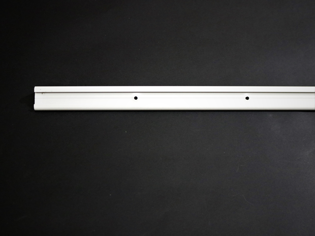 01032215 MOULDING, VERTICAL