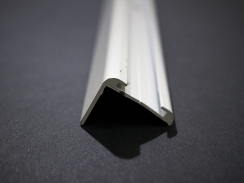01032215 MOULDING, VERTICAL