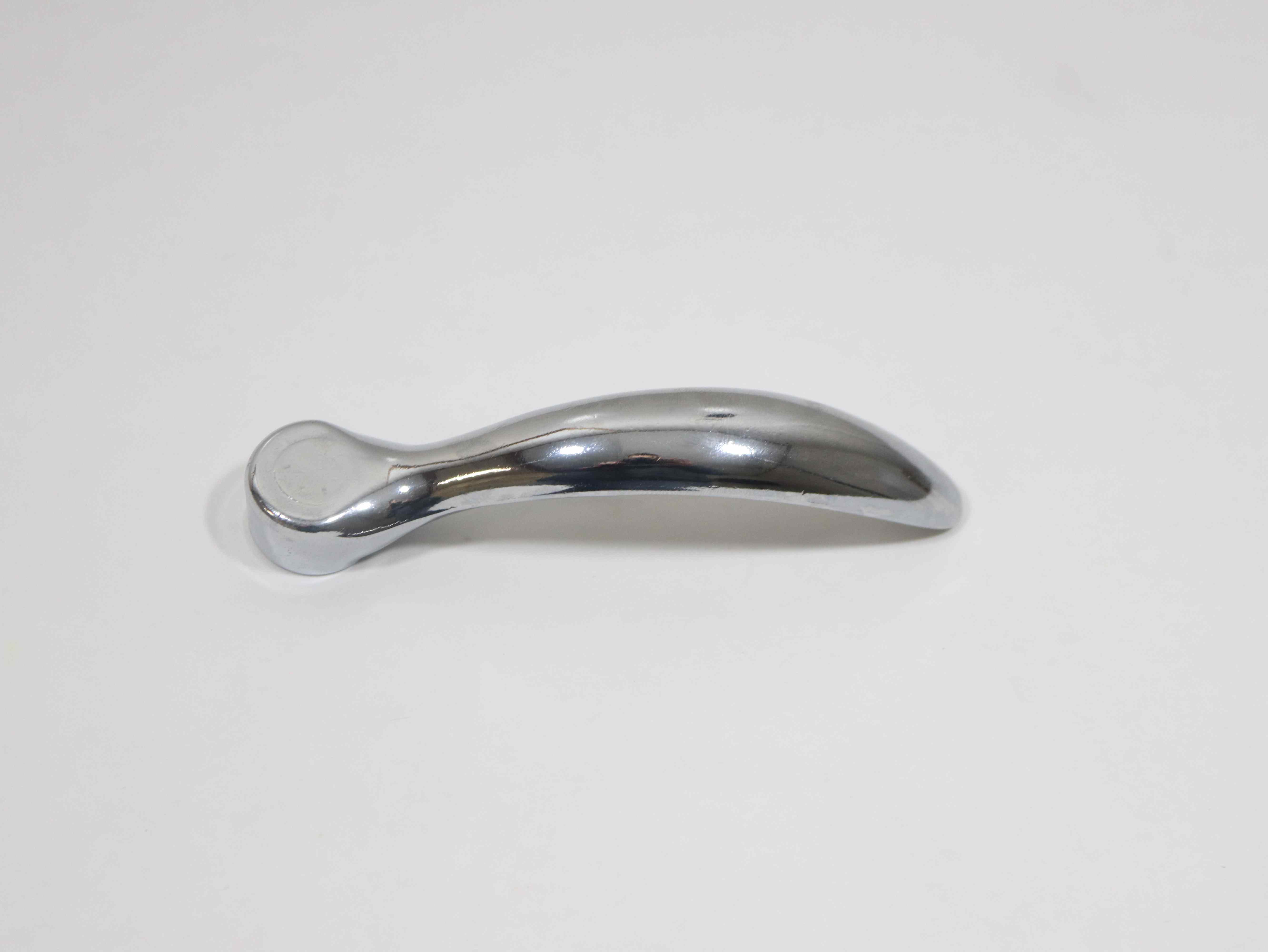 042564 HANDLE