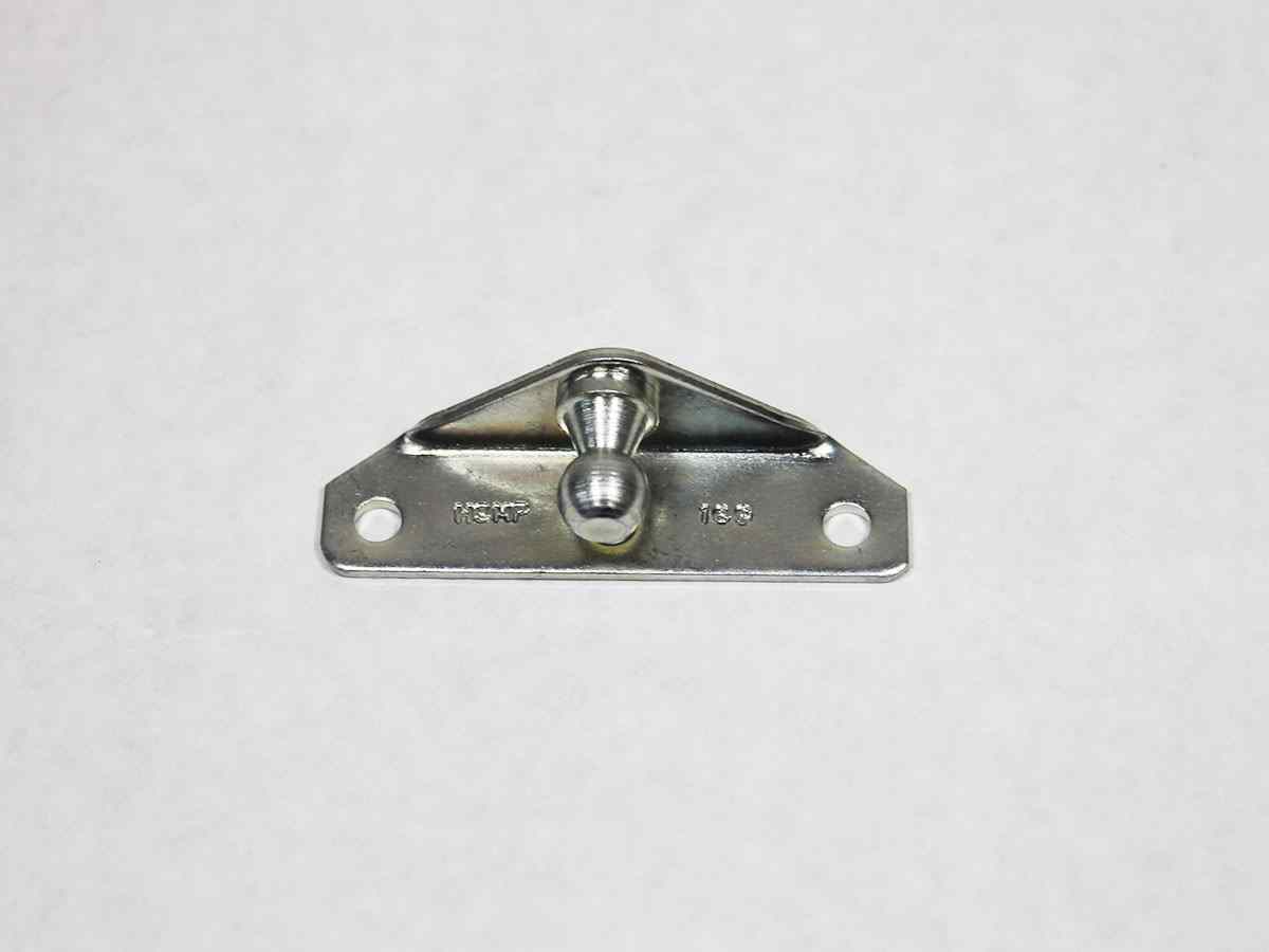 07-001-031 BRACKET, DOOR STRUT