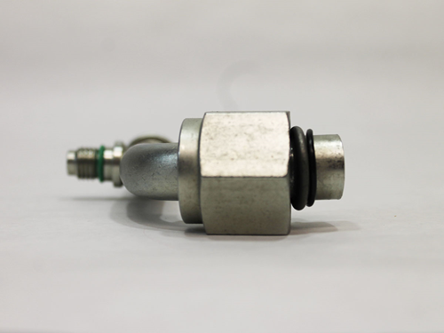 08830513C 90 deg 12 FO x 12 Hose fitting with M12 switchport, AN1324