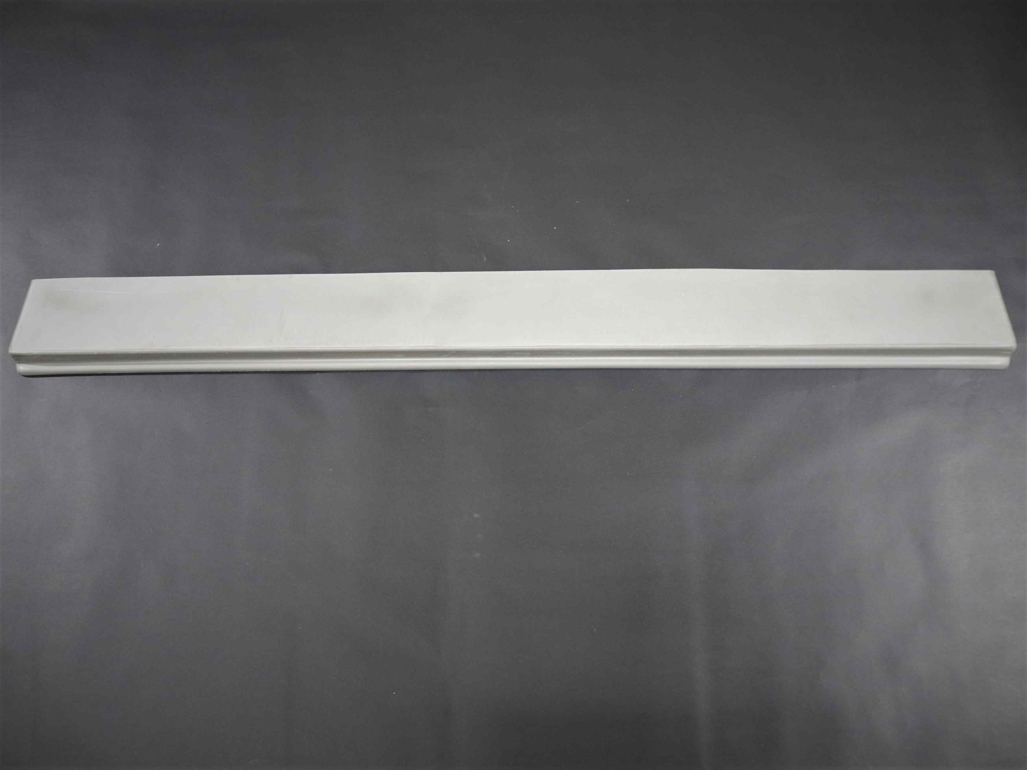 100059 Door Trim, Top