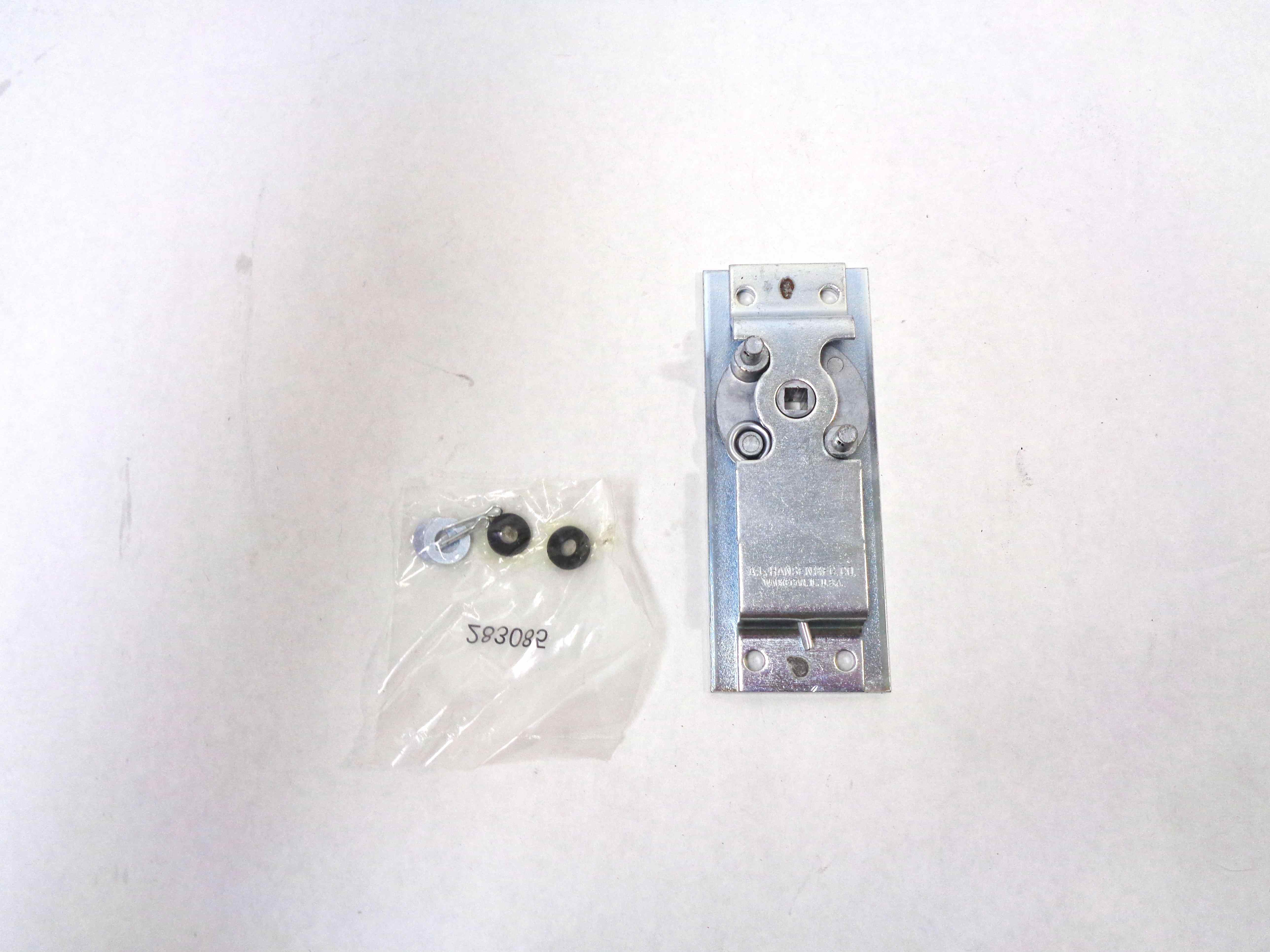 10212551 2Pt Interior Latch