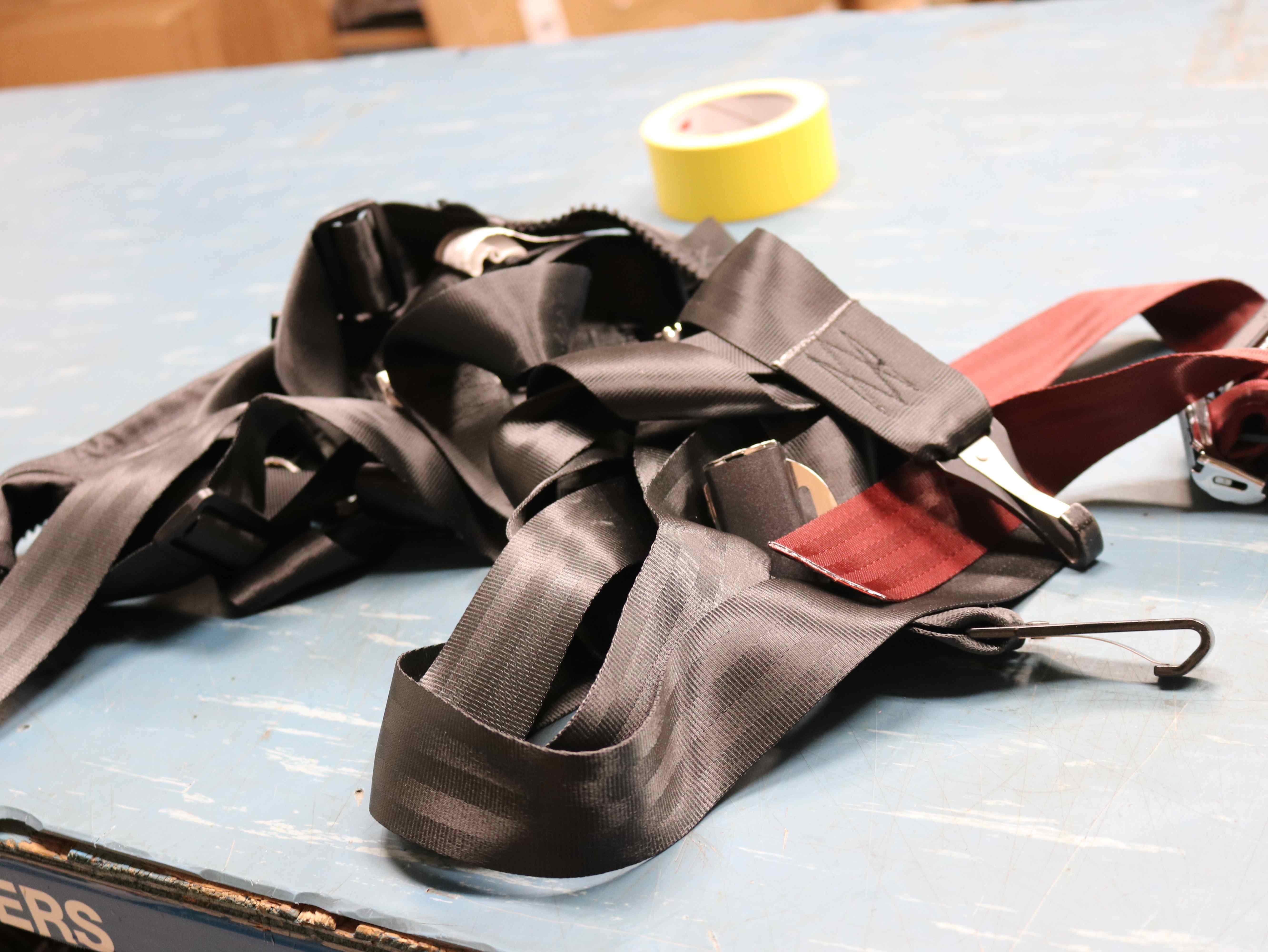 103ZFM.L Harness/ Vest, Lg 37-42 INCH, Floor Mount