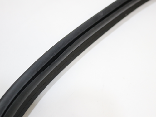 10470695 GLASS SEAL