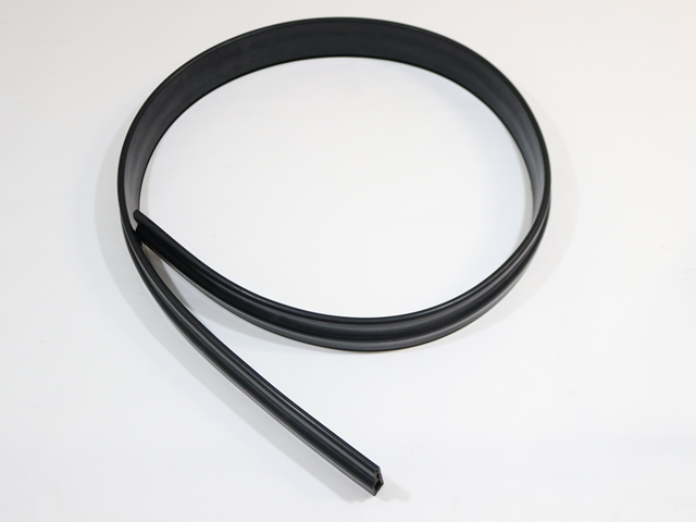10470696 DOOR SEAL 83.25