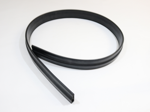 10470696 DOOR SEAL 83.25 INCH WIDE