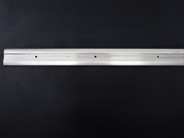 107917 TRIM, ALUMINUM 16'
