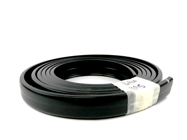 10385 MOLDING BODY SIDE BLACK