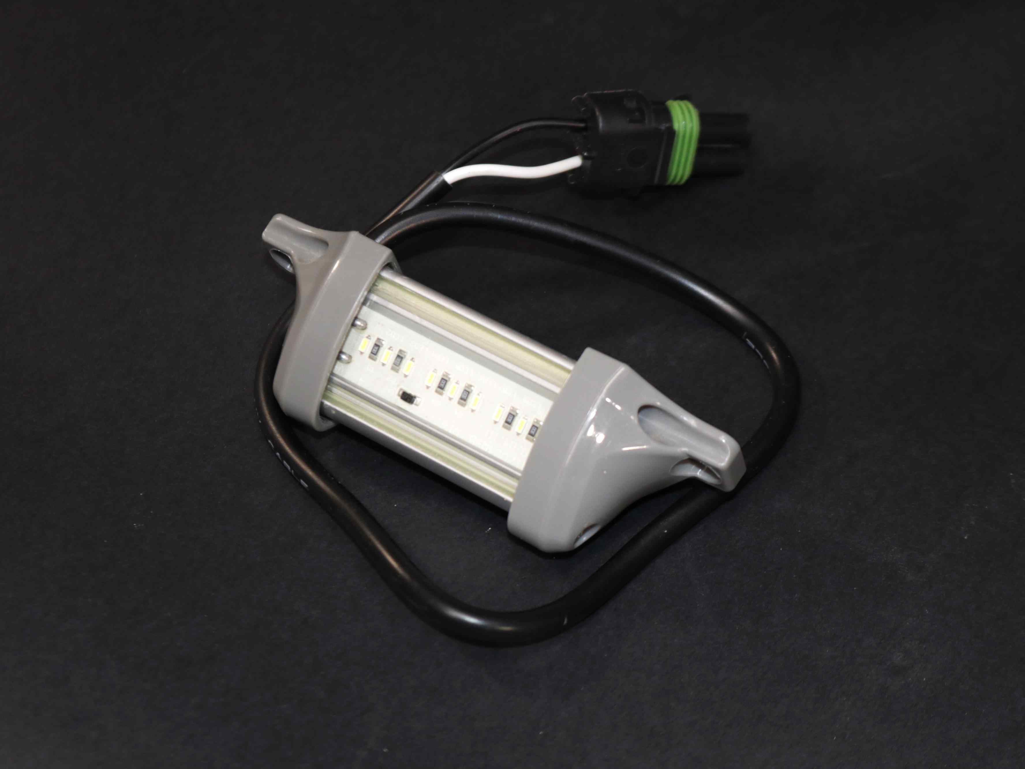 112748 Light, Undercarriage, 4.4 INCH 6 Led(Same As 6524)