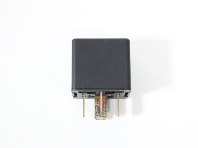 18087 RELAY - 30/40A SPDT 12V P AND B PLASTIC / PLUG IN
