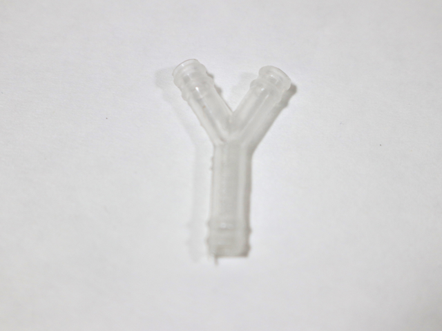 18877 Connector Plastic Y 1/8