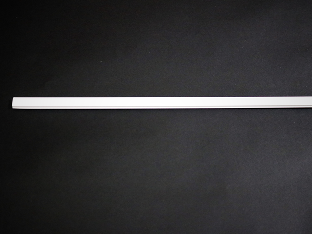 2045 TRIM, SCREW COVER (SOLD IN 12' LENGTHS)