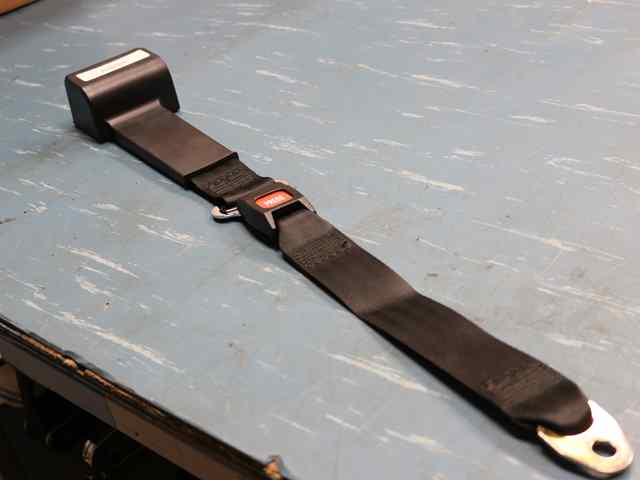 24-001-008 Seat Belt, Retr., New Style, Wall Side