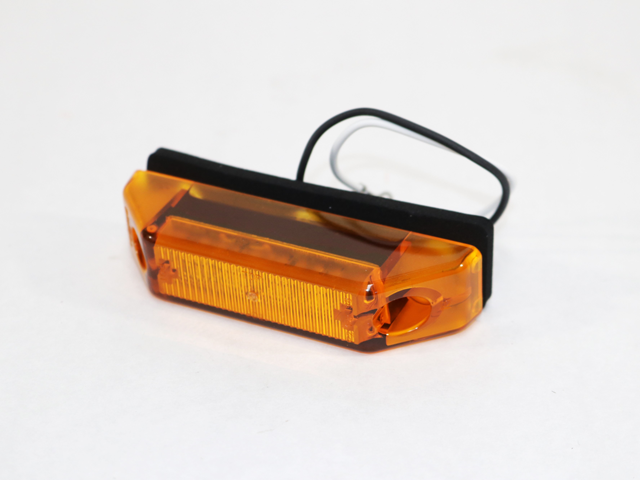 26013221 24V LED clearance light, amber