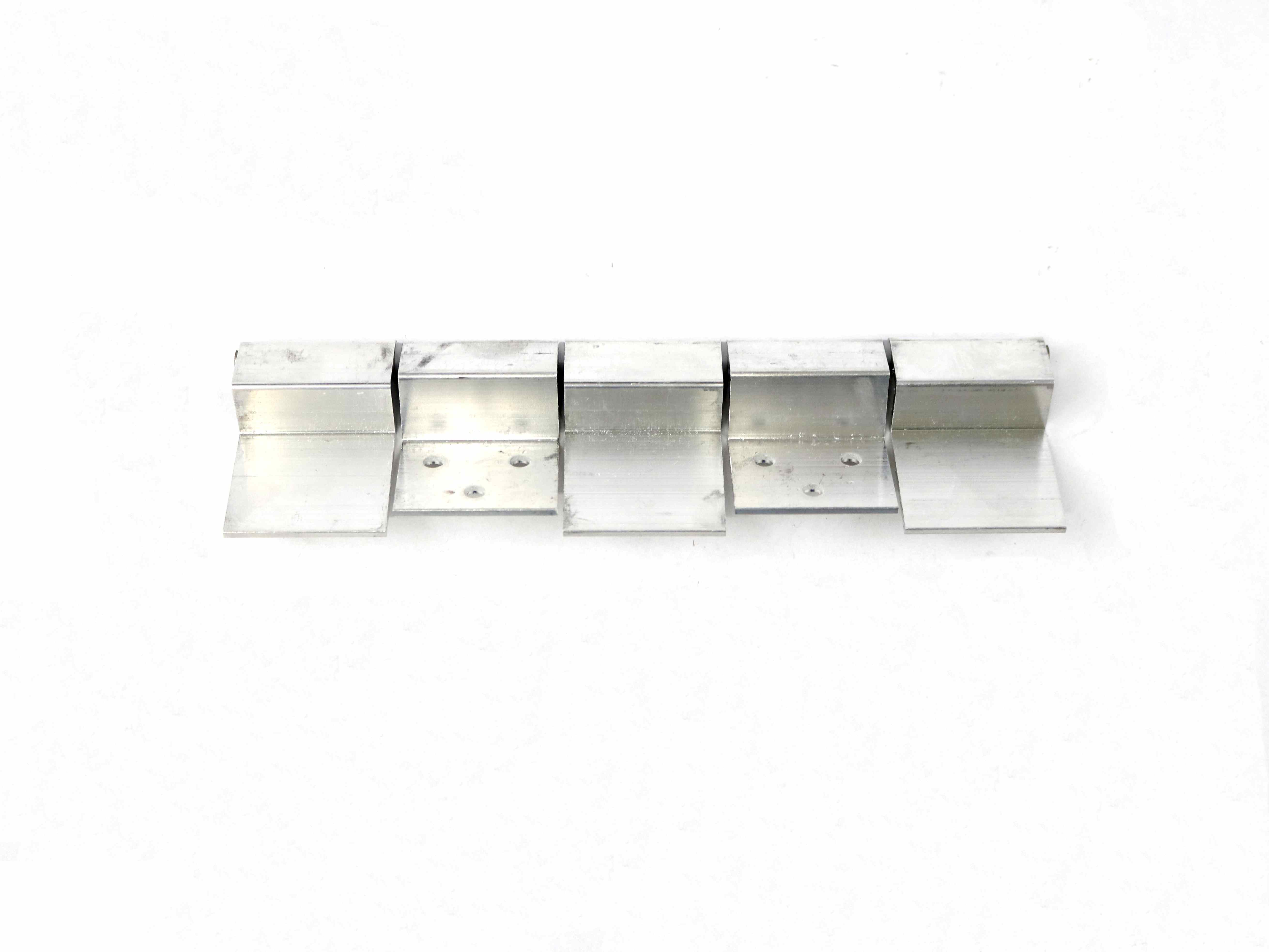 310585 REAR DOOR HINGE