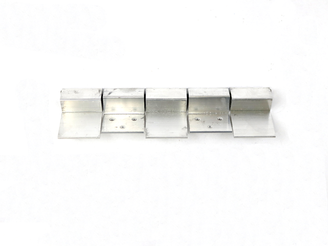 310585 REAR DOOR HINGE