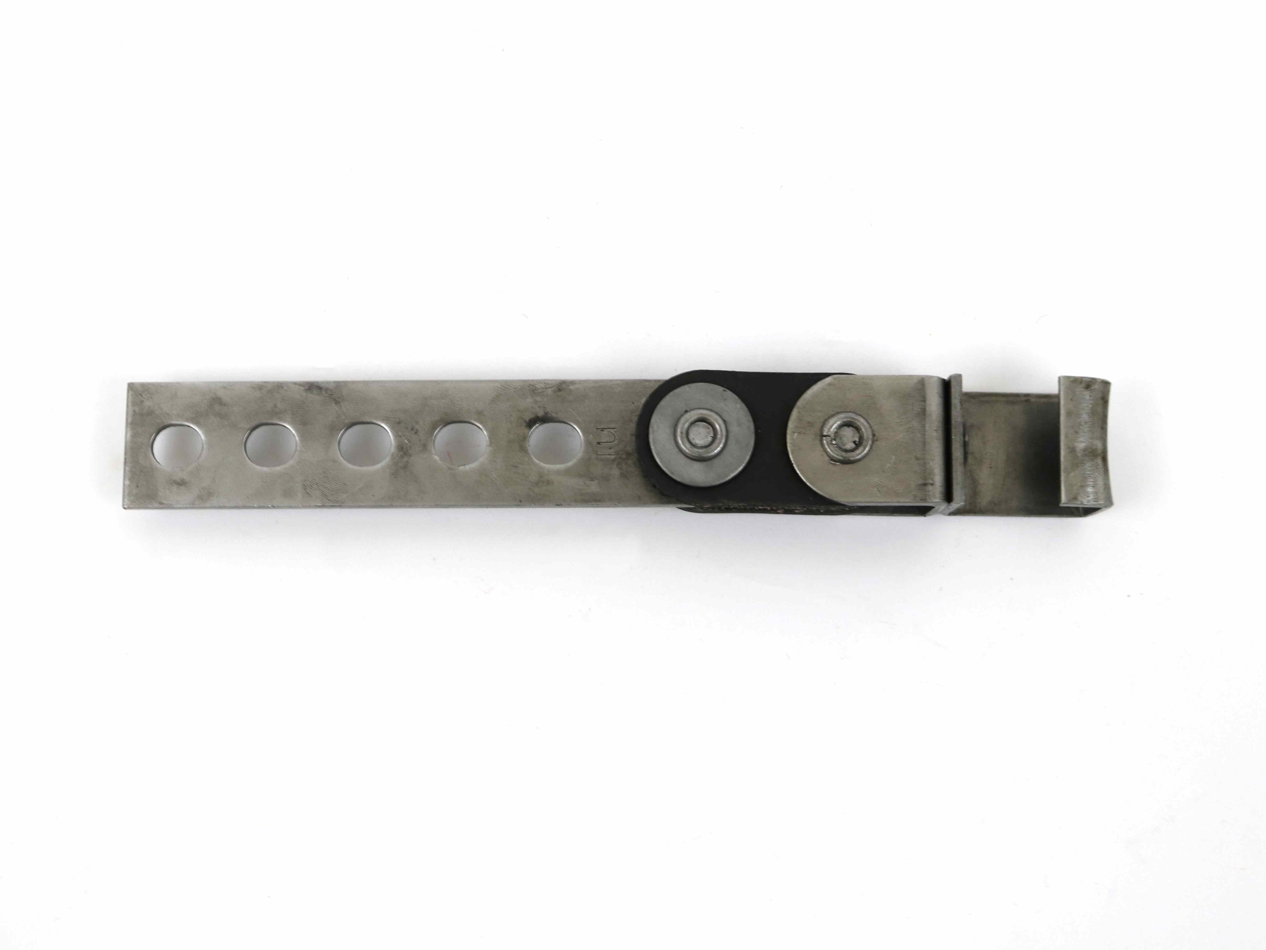 35103 HANGER, EXHAUST