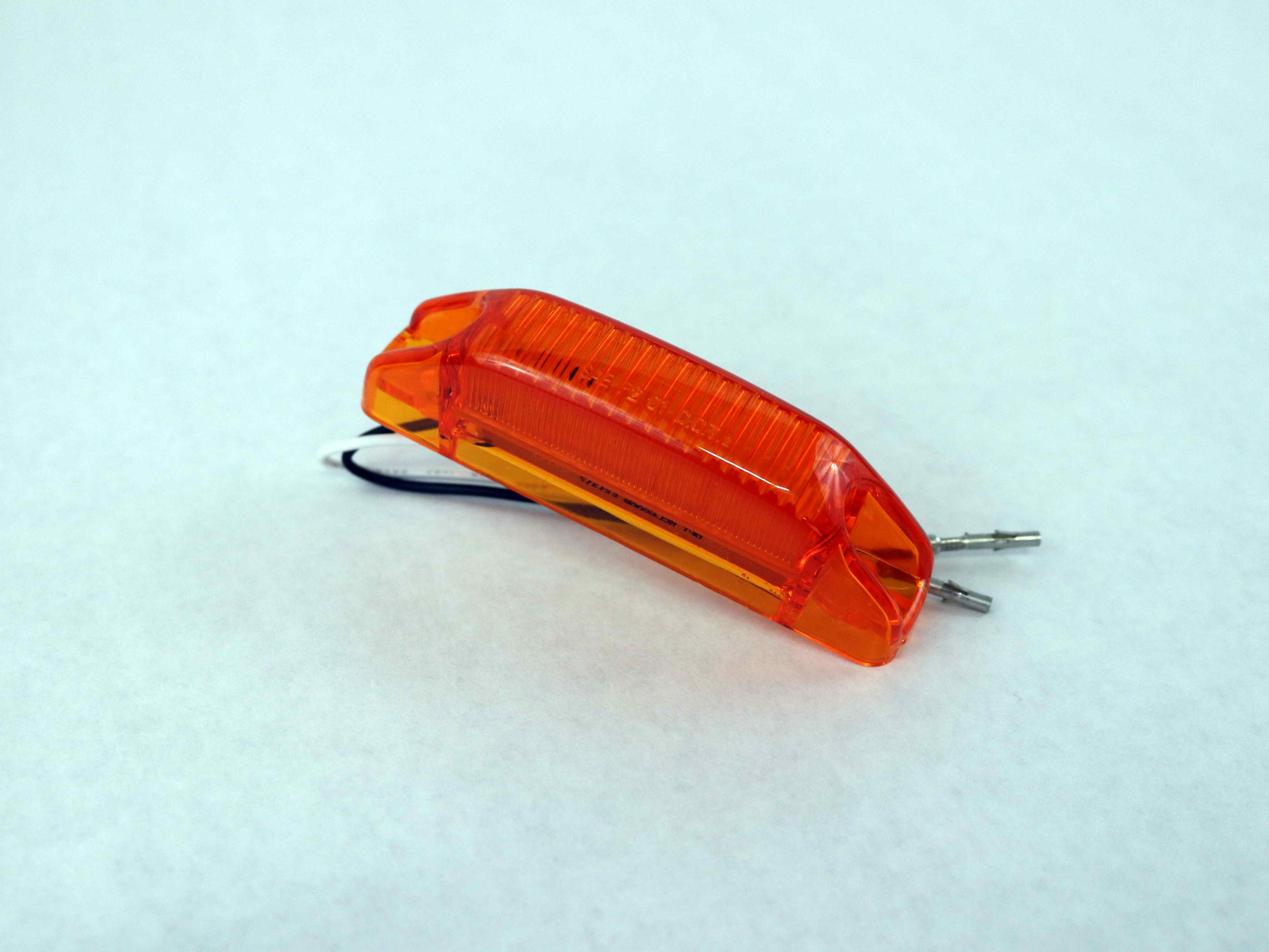 3975176 LIGHT, MARKER/CLEARANCE AMBER