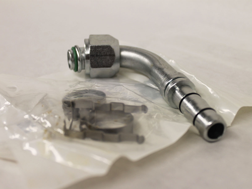 40-64075-54 Fitting, 90°, #10 For (Short Pilot) X #10 Hose, Flexclik