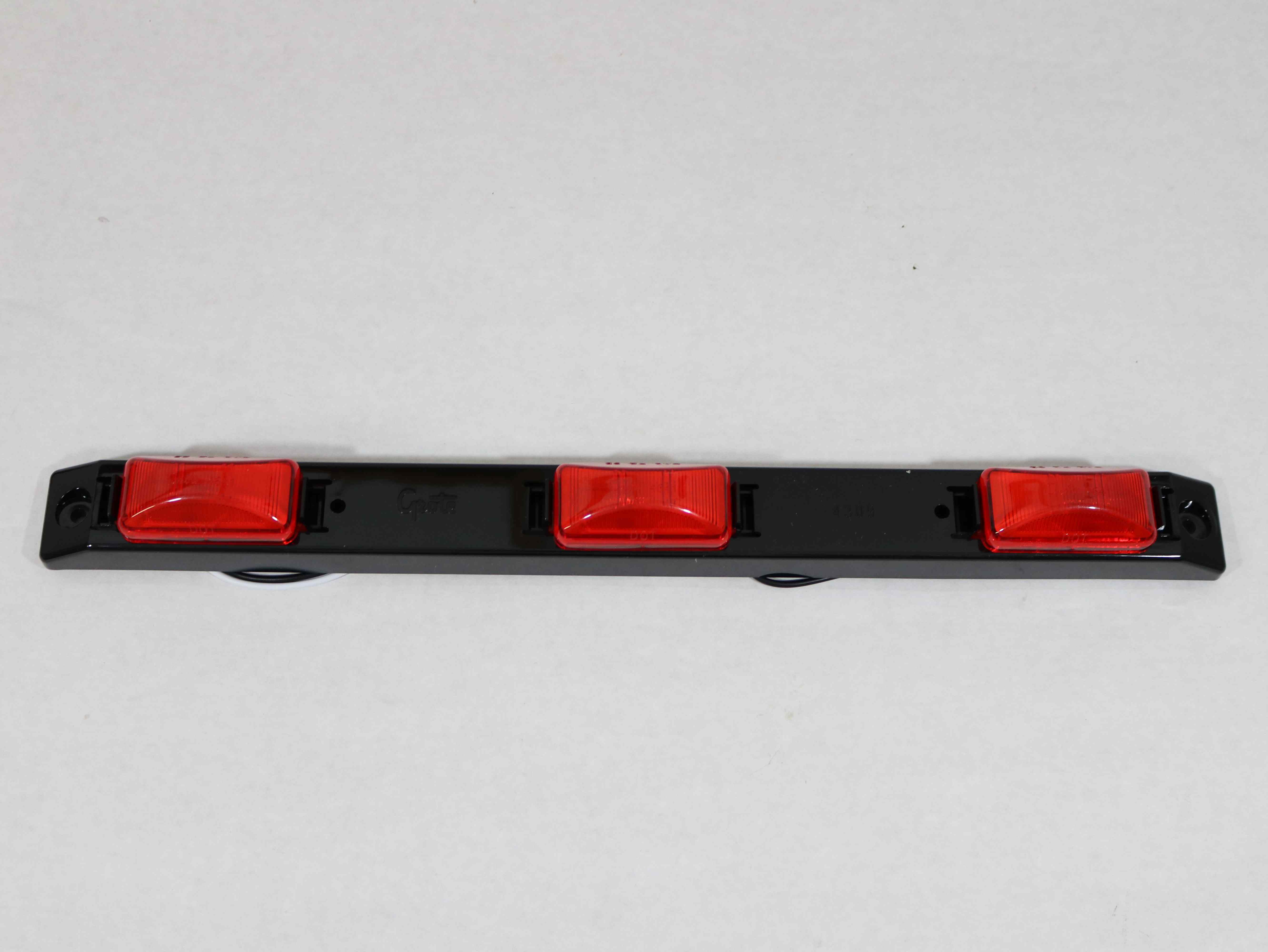 403199 LIGHT, CLEARANCE, 3 RED