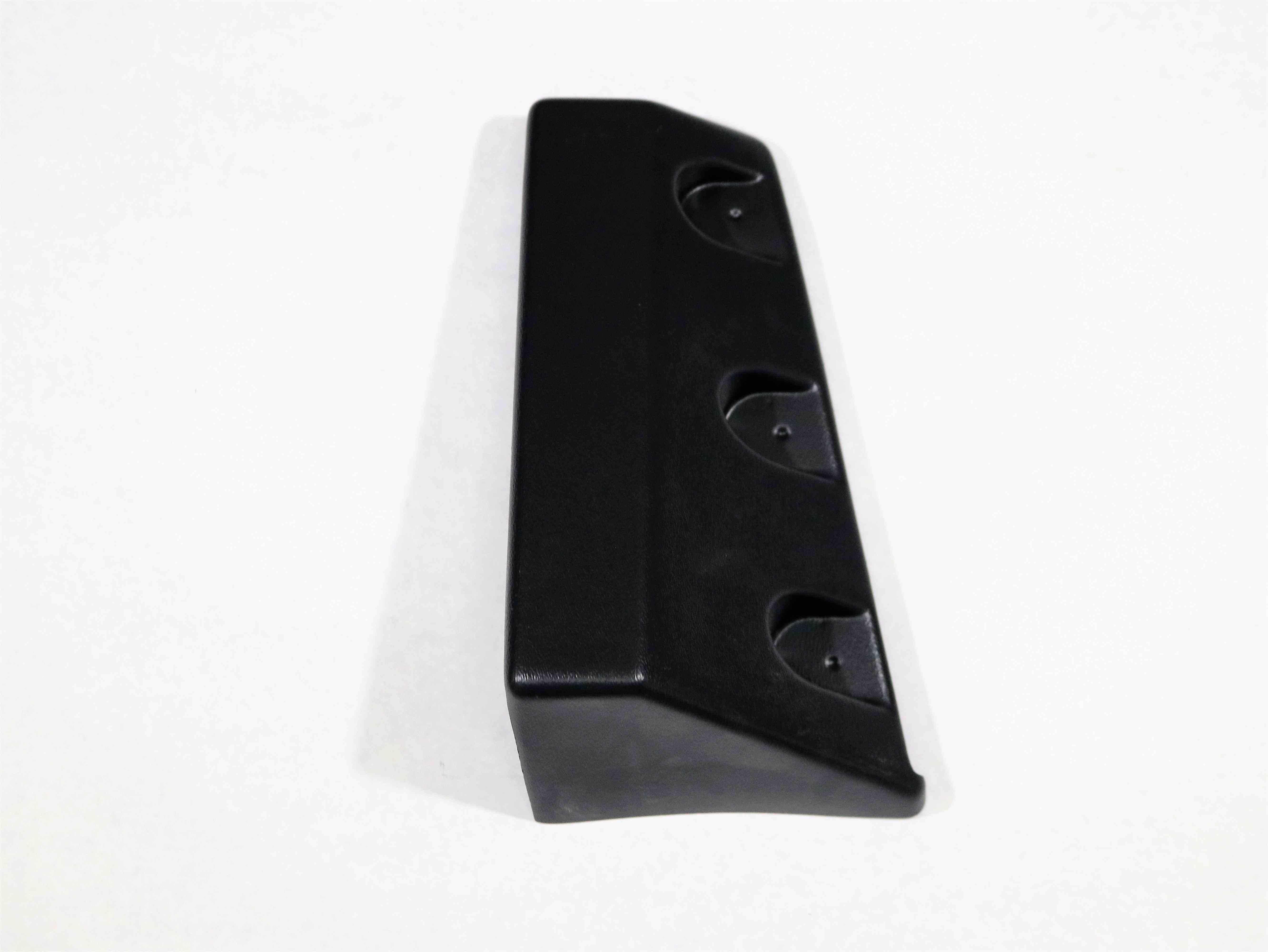 440141 BUMPER SHROUD, RH
