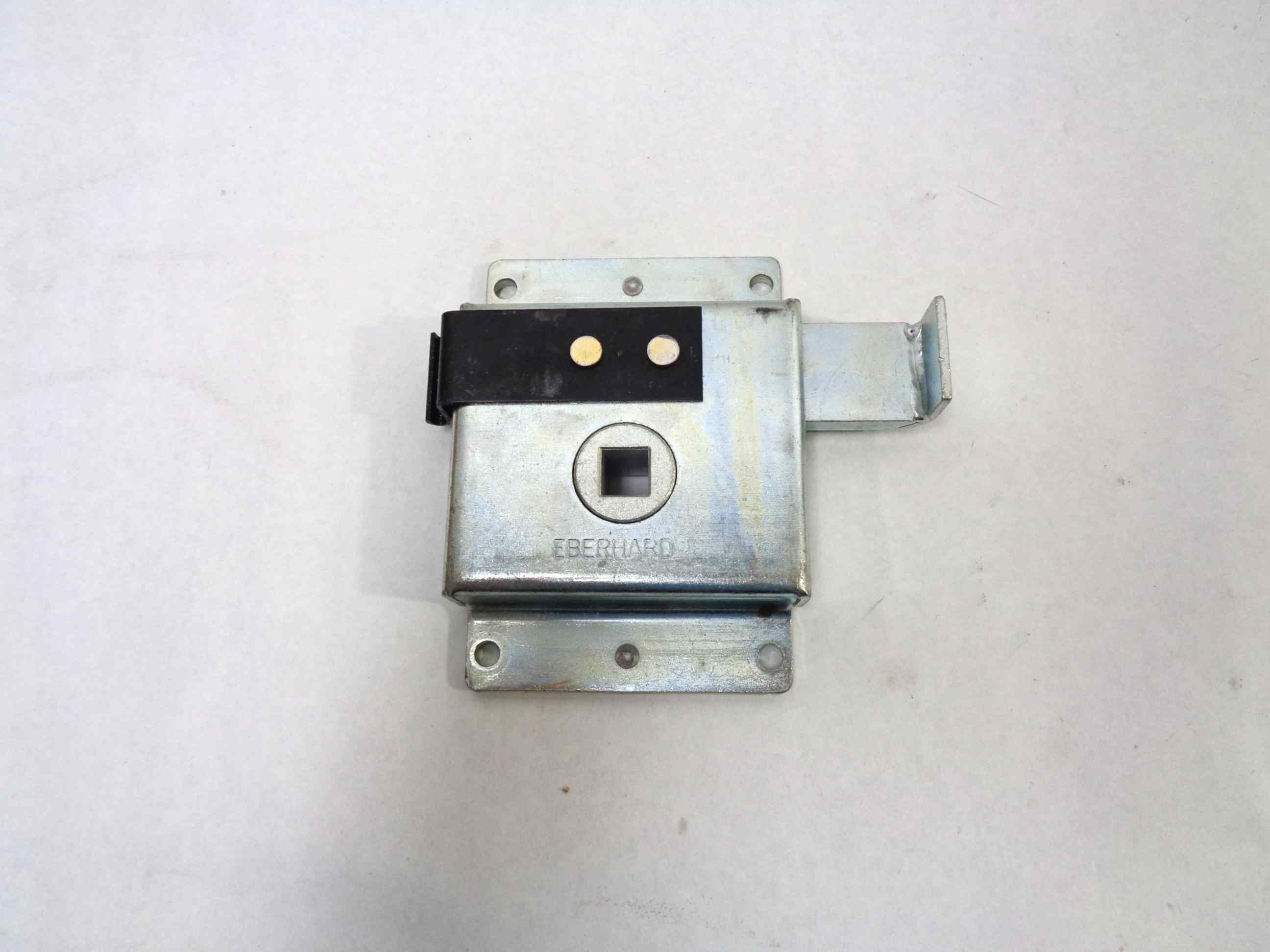 442952 Latch Door Rear Com Lh