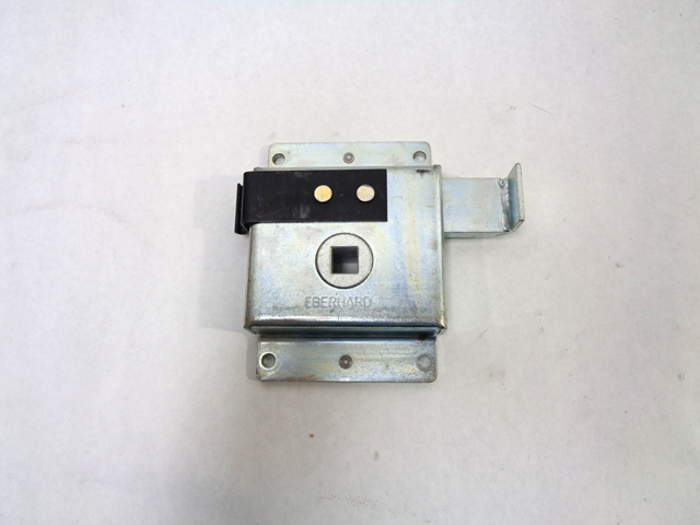 442952 Latch Door Rear Com Lh