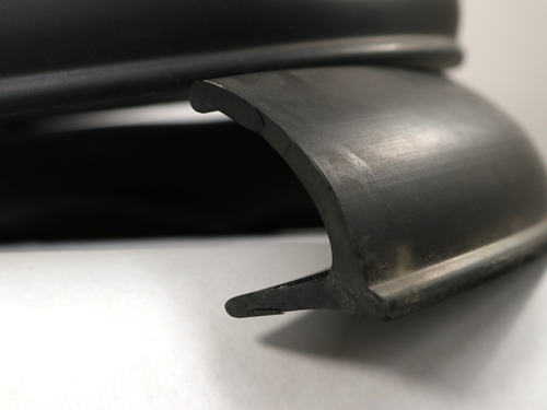 45010601 RUBBER FENDER FLARE (use 6018)