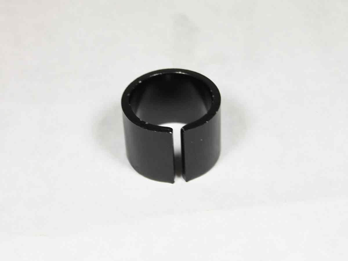 748368 MIRROR BUSHING