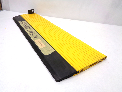 915-0312NA30Y Roll Stop Alum Rubber End Assembly 30 INCH