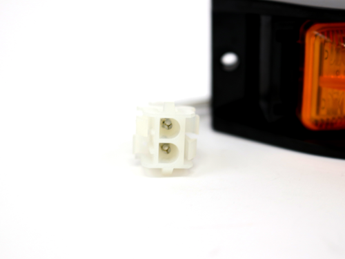 BE010622 AMBER LED CLEARANCE LIGHT