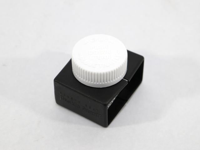 BG100 BUCKLE GUARD (CHILD PROOF)