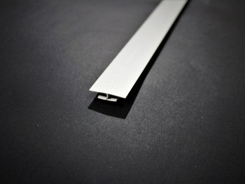 BI060338 1/4 INCH RIGID DIVIDER 8 FEET