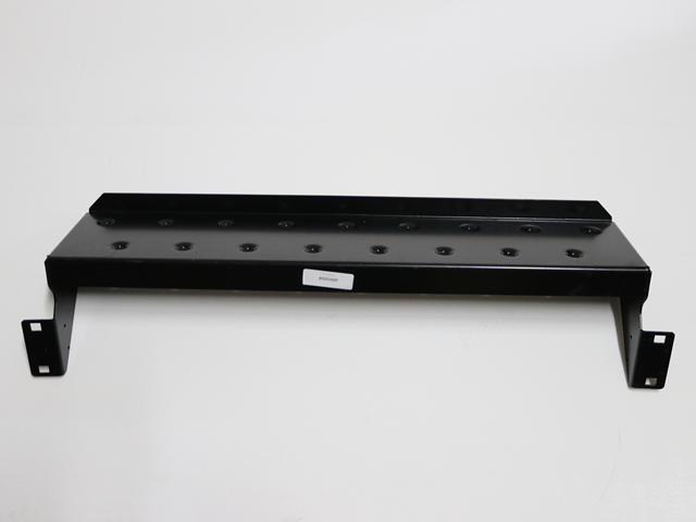 BS021043 Step, Rear Drop Step Bolt On
