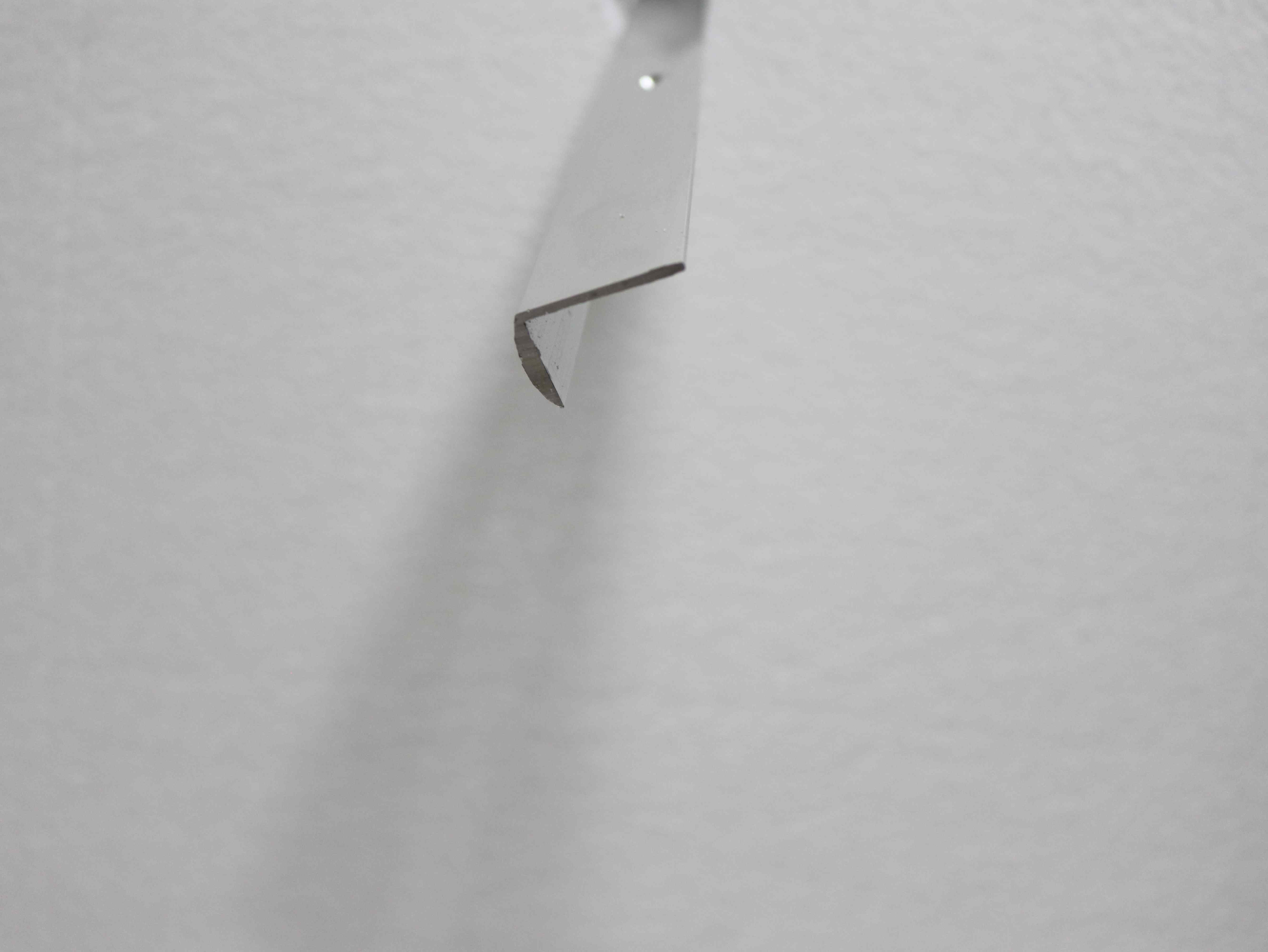 BX050061 ANGLE,