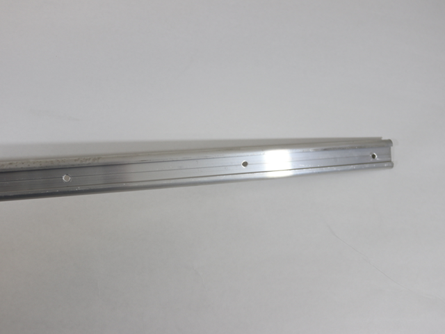 BX051192 RETAINER, 16'