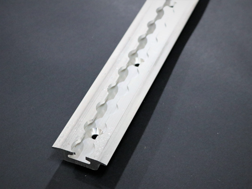 FE748-01-PD4 Heavy Duty L Track W/Flange And Mtg Holes