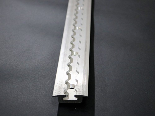 FE748-01-PD4 Heavy Duty L Track W/Flange And Mtg Holes