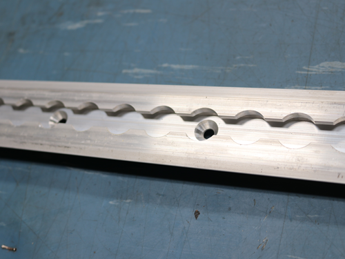 FE748.01.PD4 Heavy Duty L Track W/Flange And Mtg Holes