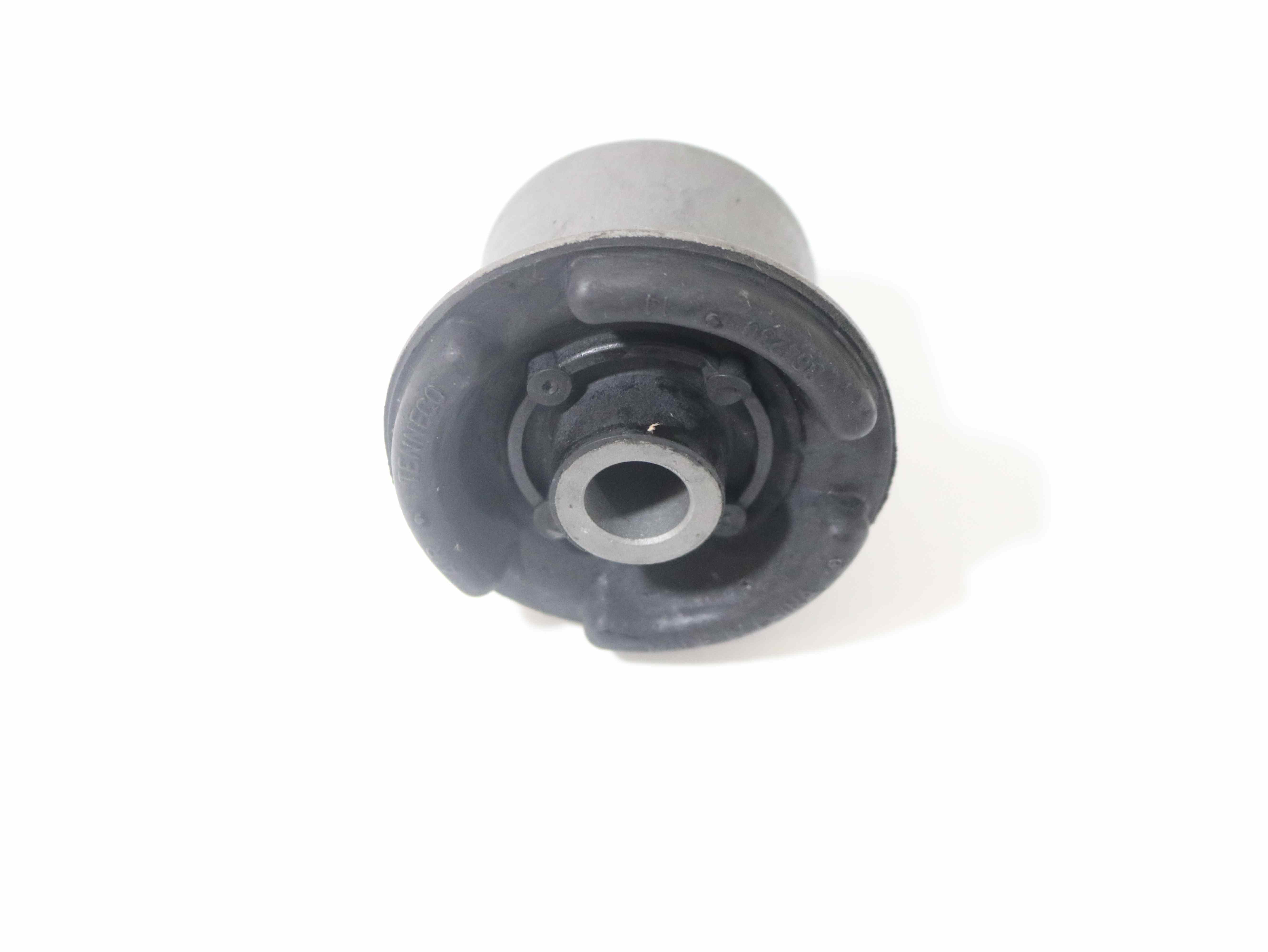 PT000105 BUSHING, LOWER CONTROL ARM, FRONT