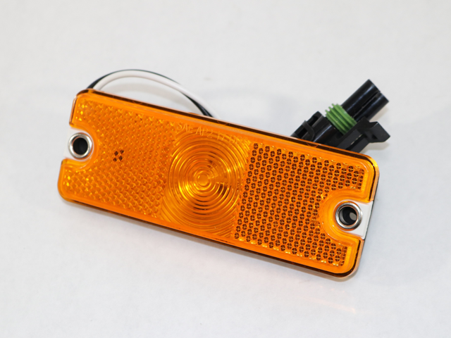 PT007744 LAMP, AMBER FRONT SIDE MARKER( same as pt020863)
