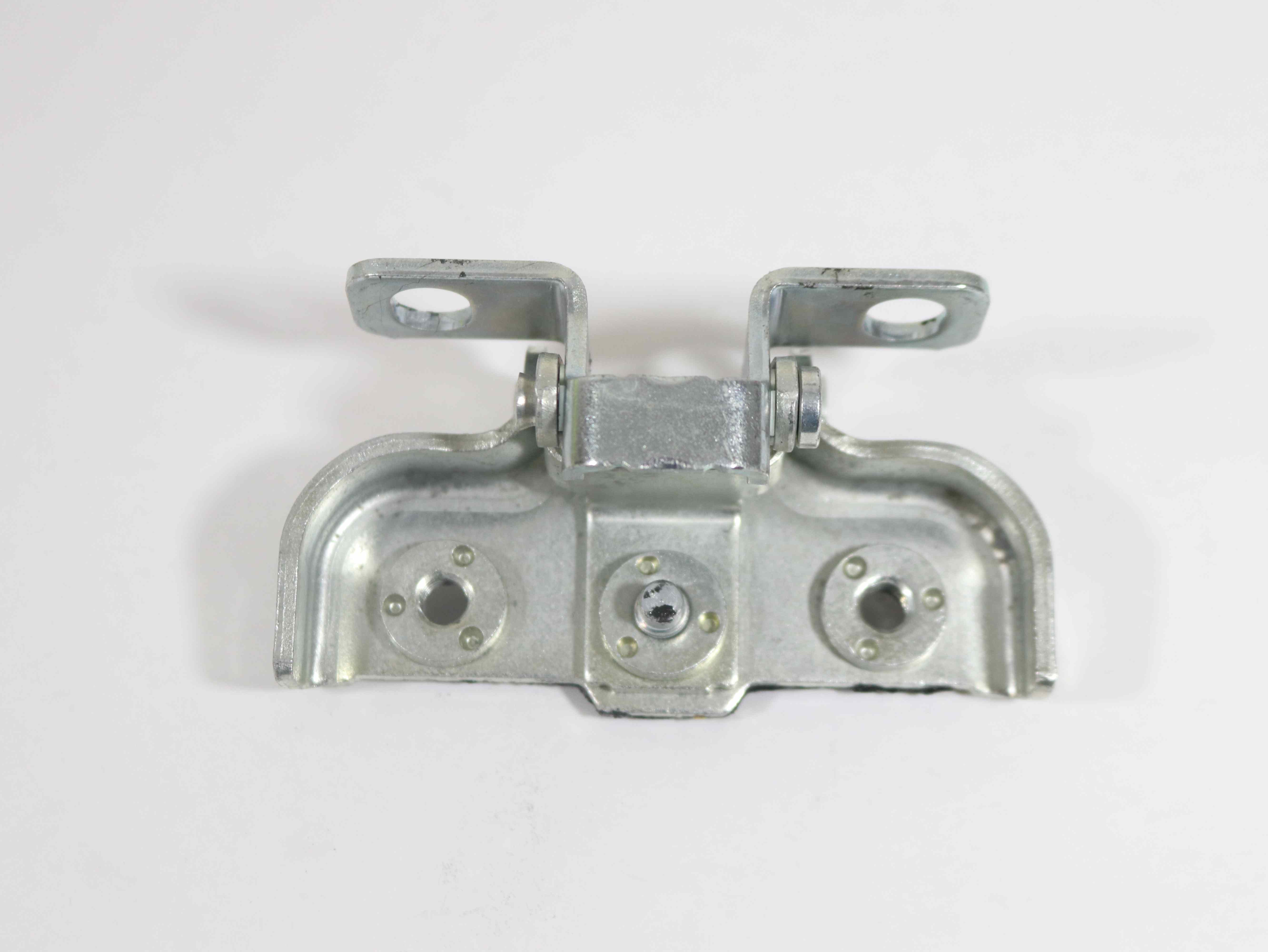 PT019785 HINGE, LIFTGATE