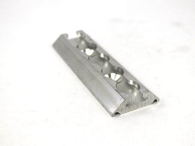 PT019816 Track, 5