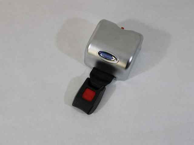 Q8-6340-1 Retractable Lap Belt W/ Female End