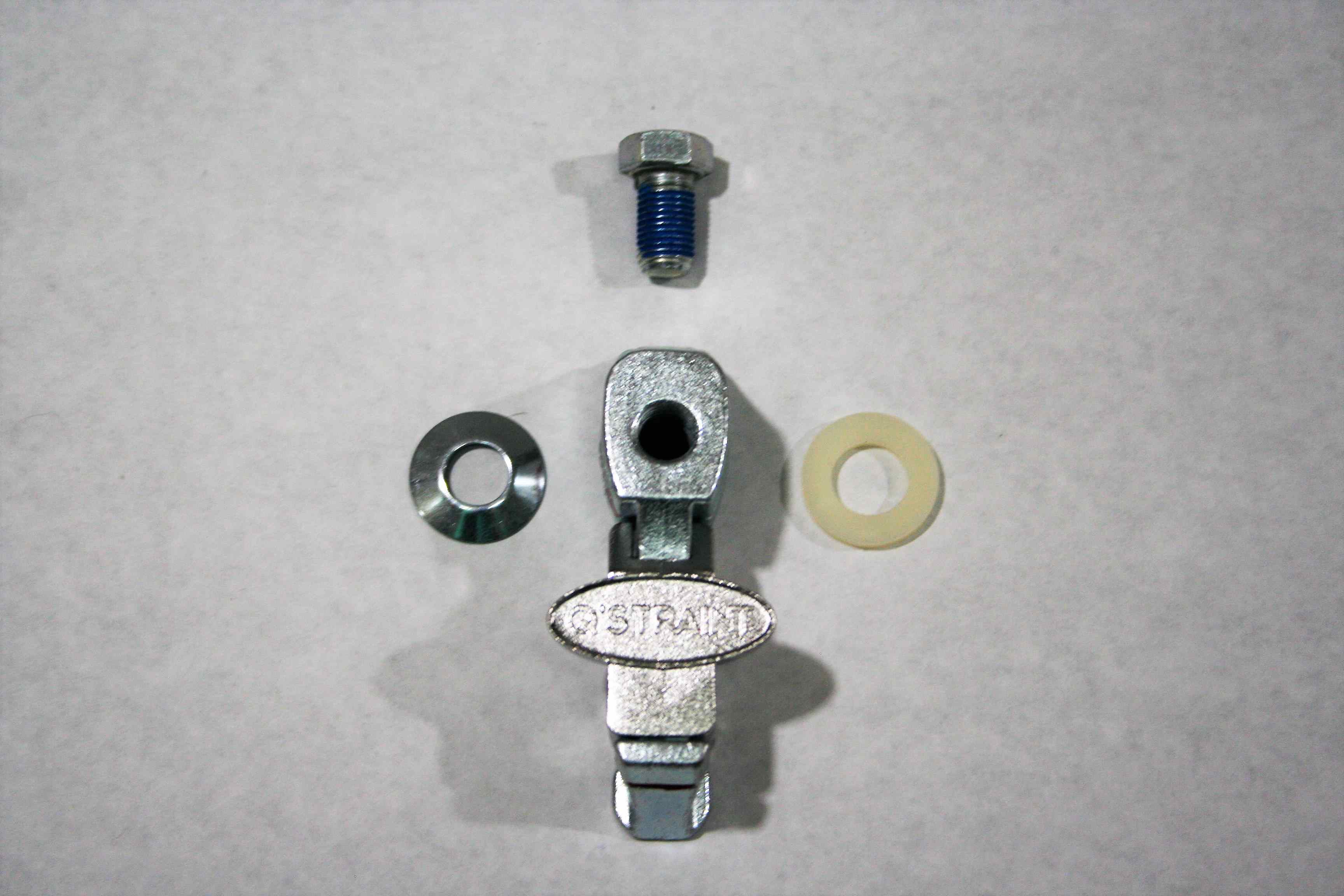 Q8-6510-RET ADAPTER, BOTTOM, L-TRACK