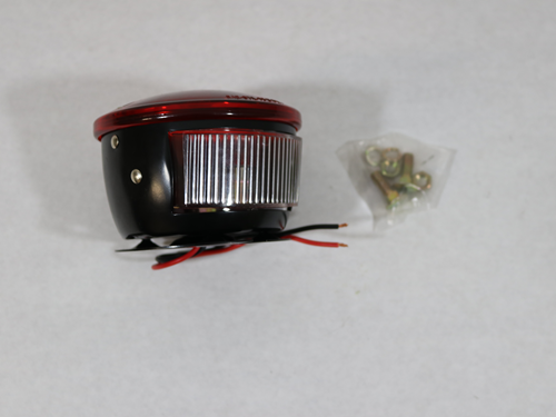 ST21RS 4 INCH RED STOP/TAIL/TURN D/S W/LICENSE ILLUMINATOR
